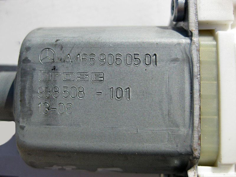 Mercedes-Benz  A1669060501 Моторчик заднього лівого склопідйомника ML W166 GL X166 Одеса - фото 3