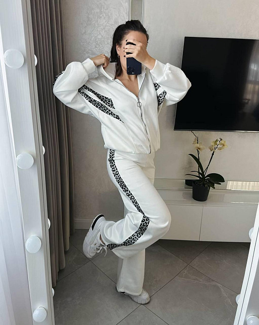 Жіночий стильний повсякденний костюм замша на дайвінзі Молочний, 48/52 Одеса - фото 2