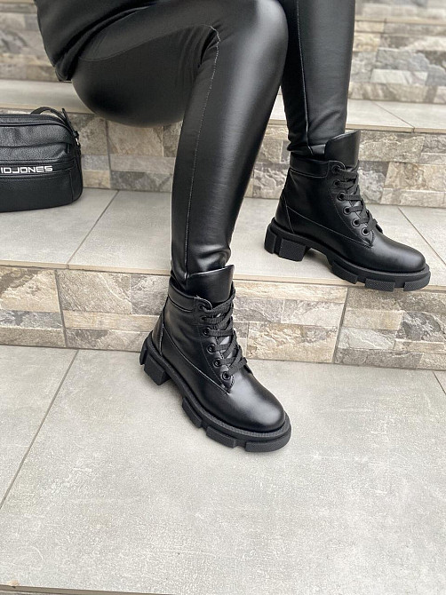 Черевики жіночі шкіряні демісезонні весна-осінь на низькому ходу чорні (4201) р. 38 / Черевики Коломыя - изображение 8