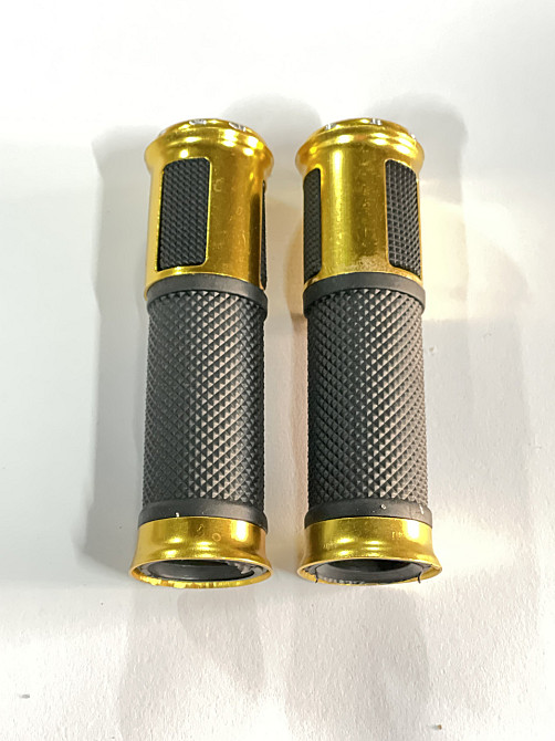 Ручки руля с алюм. отбойником (желтые) Мукачево - фото 1