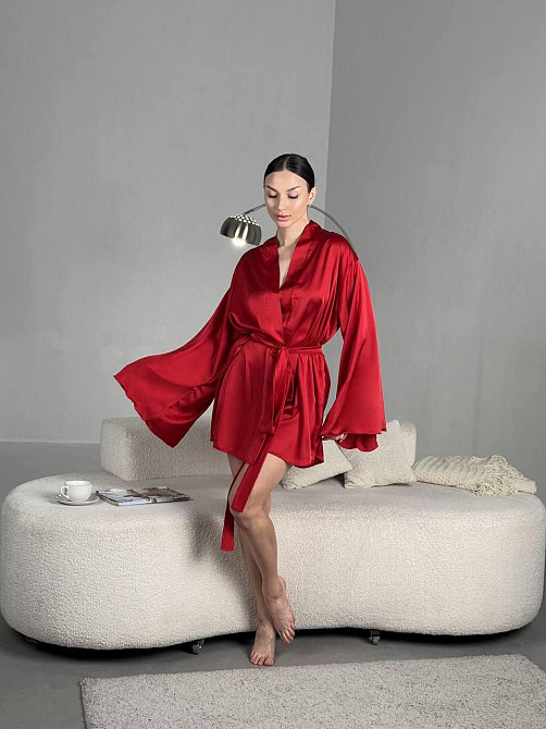 Женский короткий халат на запах с широким рукавом из шелка армани Одесса - изображение 7