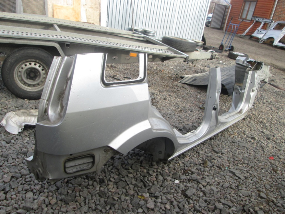 Боковина права Ford Fusion 2006-2012 (хетчбек) Ковель - изображение 3