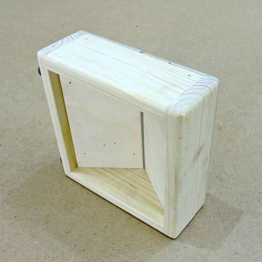 Держатель для туалетной бумаги 