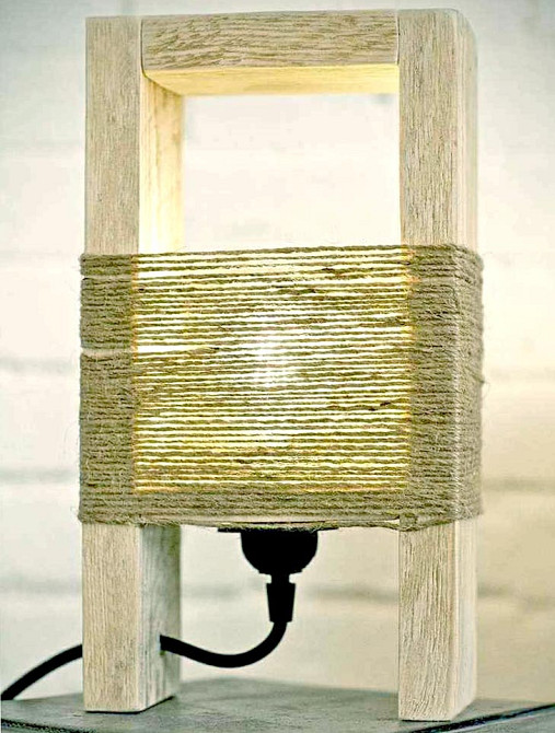 Светильник настольный 