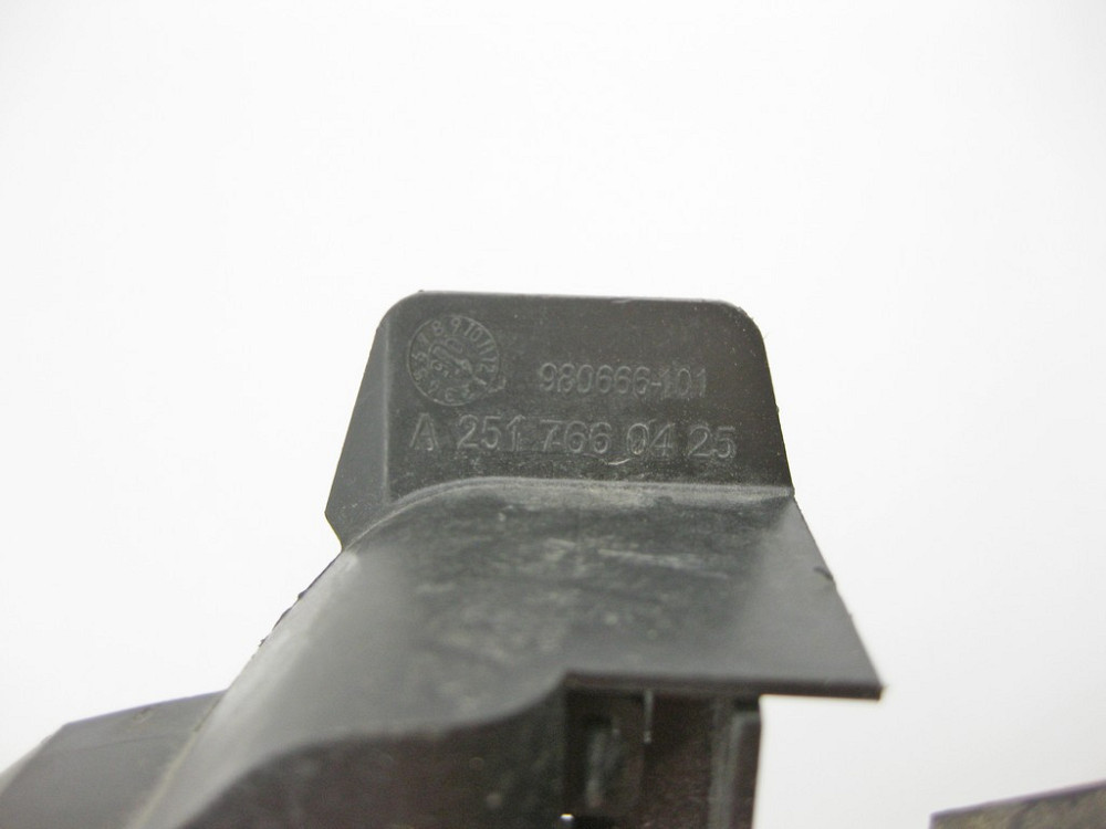 Mercedes-Benz  A2517330414 Кришка - кронштейн замка задніх правих дверей R-Class W251 Одеса - фото 6