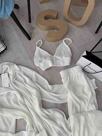 Жіночий легкий базовий костюм-трійка: сорочка топ і штани плісе Молочний, 48/50 Одеса