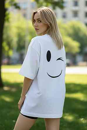 Футболка оверсайз біла жіноча з принтом смайл Харків