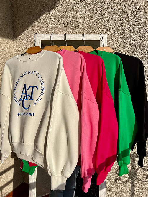 Свитшот женский OLIVIA 2479 широкий оверсайз утепленный вышивка рисунок one size, черный, one size Киев - изображение 14