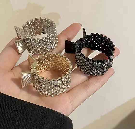 Комплект затискачів для волосся сріблястий, золотистий, чорний Сміла