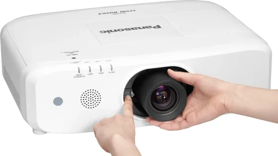 Проектор  Panasonic PT-EZ590L Київ