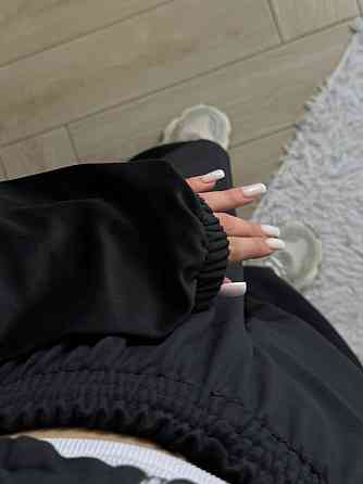 Женский трендовый оверсайз костюм двойка: кофта и штаны велюр Черный Одесса