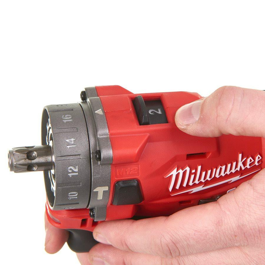 Дриль-шурупокрут з ударом акумуляторний MILWAUKEE, M12 FPDXKIT-202X, 44Нм, (+ заряд.пристрій, 2 акум., знімний патрон, 2 насадки Одеса - фото 8