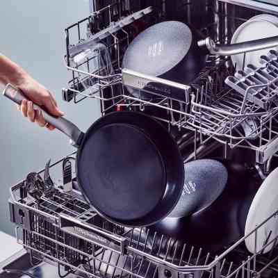 Сковорода GreenPan Evolution, 24 см з керамічним покриттям, чорна (CC006386-001) Вінниця