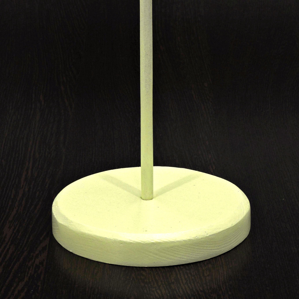 Подставка для кукол 