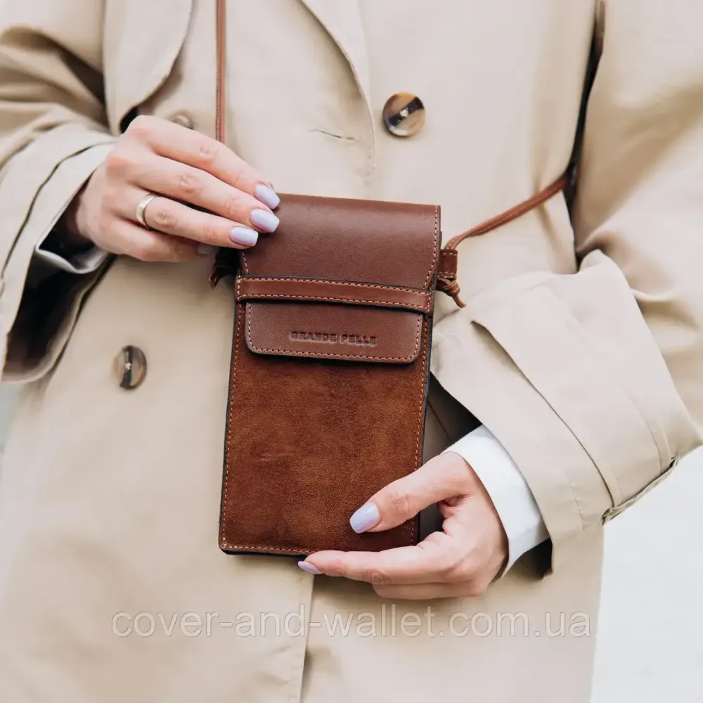 Універсальна шкіряна сумка-чохол для телефону з довгим ремінцем Grande Pelle 70372023 Київ - фото 8
