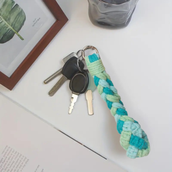 Набор макраме для рукоделия и плетения брелока для ключей и аксессуаров 17.3х3.5см зелёный,голубой,бирюзовый Каменец-Подольский