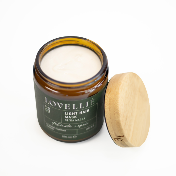 Легка кремова маска Делікатне відновлення Light Hair Mask Delicate Repair LOVELLIE 200 мл Київ