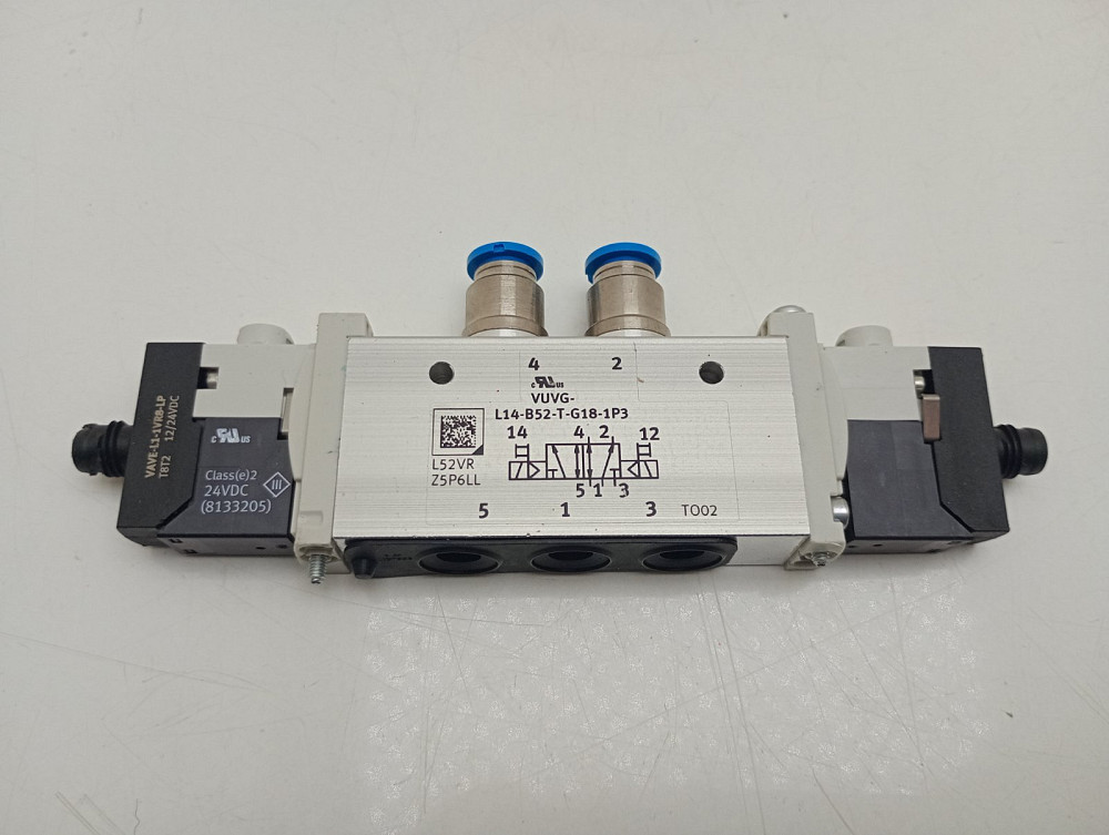 Пневматичний електромагнітний розподільник Festo VUVG-L14-B52-T-G18-1P3 (товар вживаний) Луцк - изображение 1