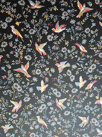 Шпалери вінілові на флізелін Petite Fleur 4 Rasch Texti 288666 на чорному тлі птиці квіти Київ