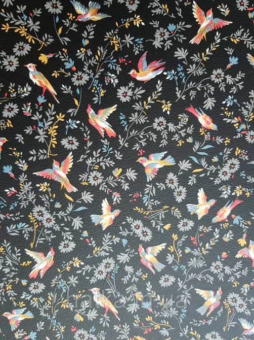 Шпалери вінілові на флізелін Petite Fleur 4 Rasch Texti 288666 на чорному тлі птиці квіти Київ - фото 1