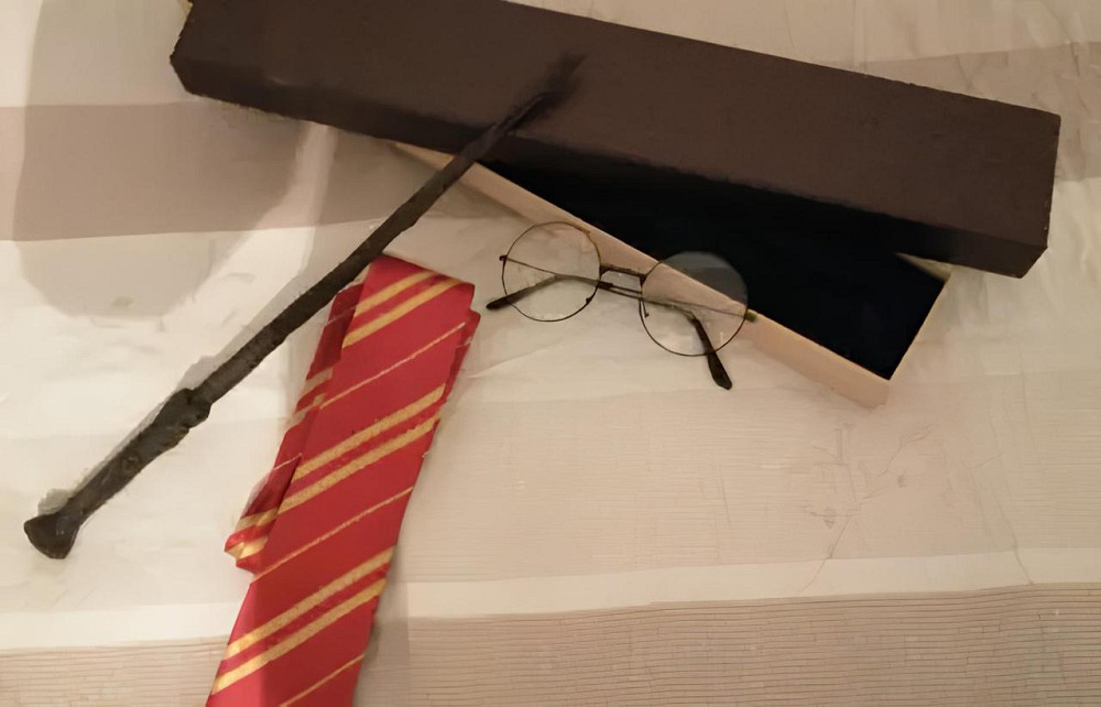 Набор волшебника Гарри Поттера: волшебная палочка, очки и галстук в подарочной коробке, Косплей Harry Potter Киев - изображение 4