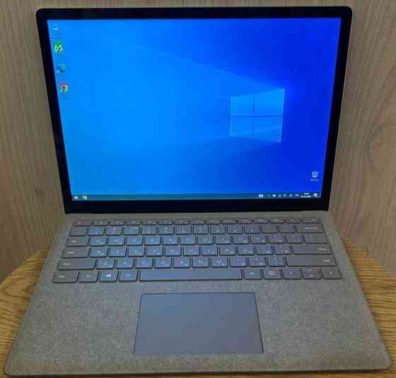 Ноутбук Microsoft Surface Laptop 2 13.5" 2256x1504 i5 8350U 8Gb. SSD256Gb. Харків