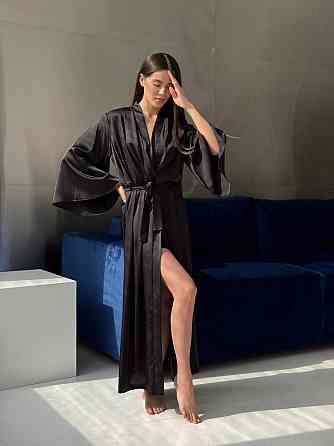 Жіночий довгий шовковий халат Черный L/2XL Харьков