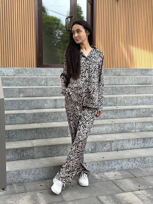 Жіночий шовковий костюм із штанами Бежевий M/L Харків - фото 1