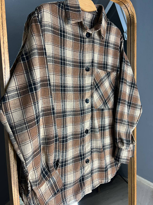Сорочка жіноча Ariadna 2433 оверсайз подовжена картата тонка фланель в клітинку на гудзиках one size, коричневий, one size Київ - фото 16