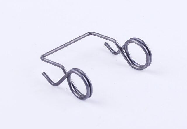 Пружина витискного важеля (лапки) ДонгФенг 244/240 Мукачево - фото 1