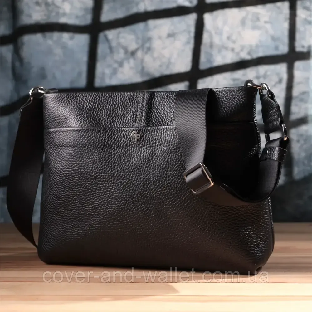 Стильна жіноча шкіряна сумка-кроссбоді з текстильним ремінцем чорного кольору Grande Pelle 729710 Київ - фото 8