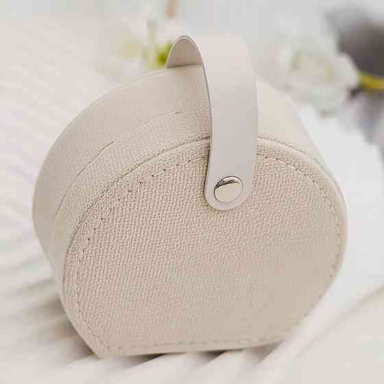 Органайзер-шкатулка для украшений футляр для хранения драгоценностей и аксессуаров органайзер 10х9х5 см бархат, бежевый Каменец-Подольский