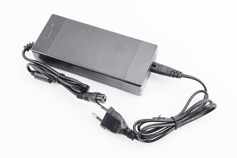 Зарядний пристрій для АКБ 67.2V-2.0A T4 TURBO (електросамокат) Київ - фото 1