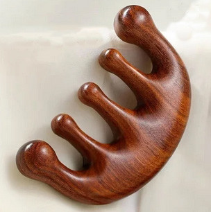 Гребінець масажер для голови з сандалу Київ - фото 1