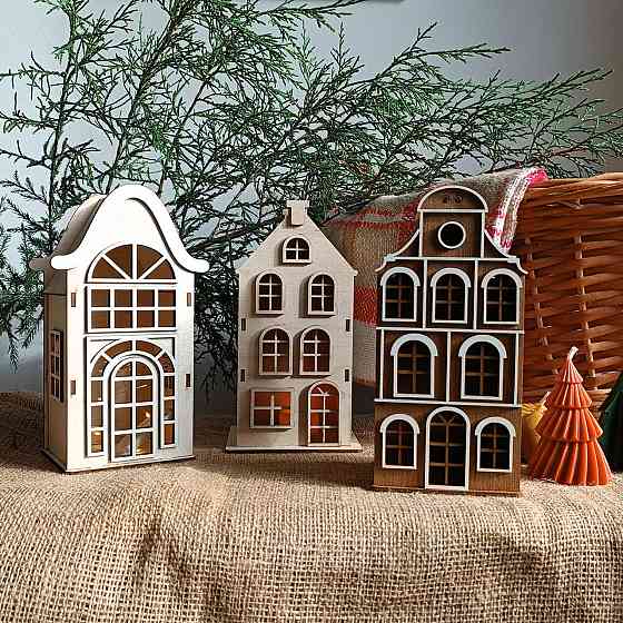 Набір з трьох декоративних будиночків оснащених LED підсвіткою 22см Ірпінь