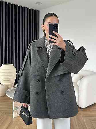 Женское короткое утепленное пальто оверсайз 42-46 Графит Одесса