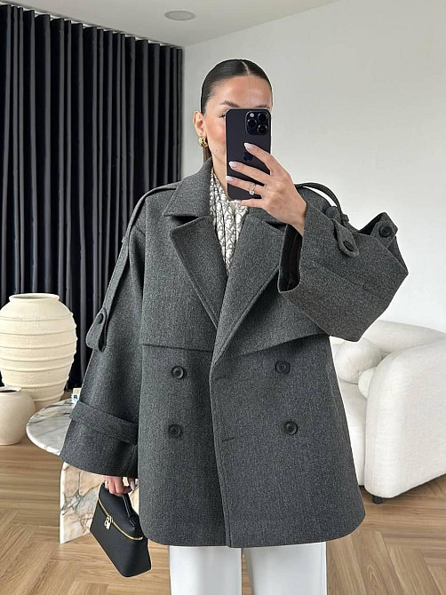 Женское короткое утепленное пальто оверсайз 42-46 Графит Одесса - изображение 1