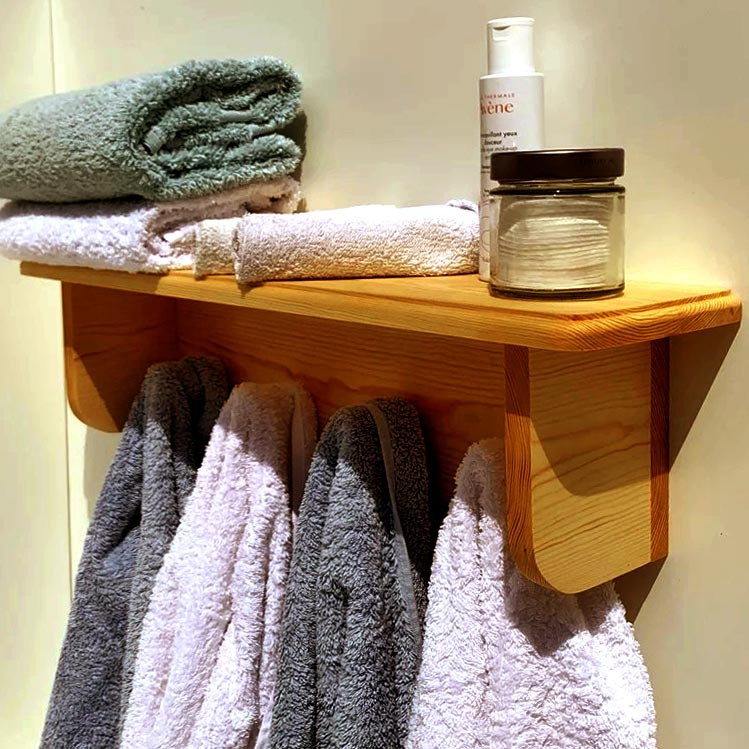 Полка для ванной 