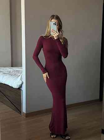 Жіноча облягаюча максі сукня з віскози Одеса