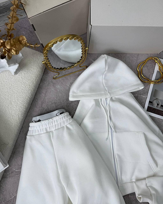 Жіночий утеплений костюм для прогулянок у спортивному стилі тринитка на флісі Молочний, 42/44 Одеса - фото 4