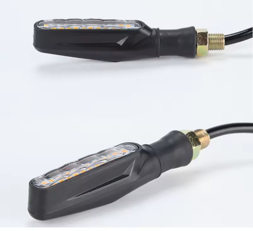 Светодиодные универсальные поворотники 2 шт для мотоцикла 11 см 12 v черный Киев - изображение 4