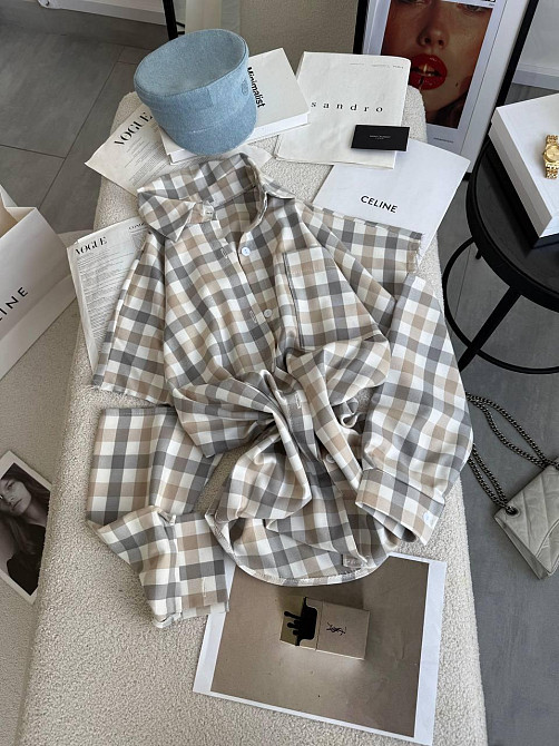 Жіноча стильна сорочка оверсайз у клітинку з ефектом надірваних рукавів тіар. Бежевий Одеса - фото 6