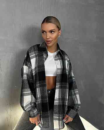 Жіноча трендова сорочка вільного крою з принтом клітинка Одеса