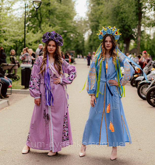 Жіноча лляна вишита сукня Злата Кривий Ріг - фото 2