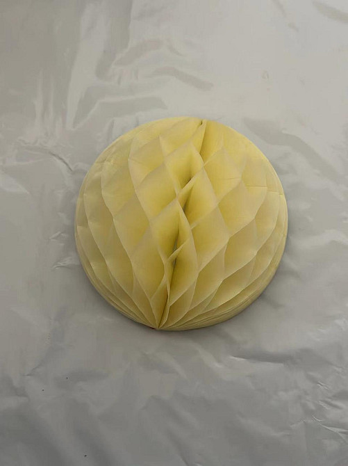 Шар соты из бумаги 30 см кремовый Киев - изображение 3