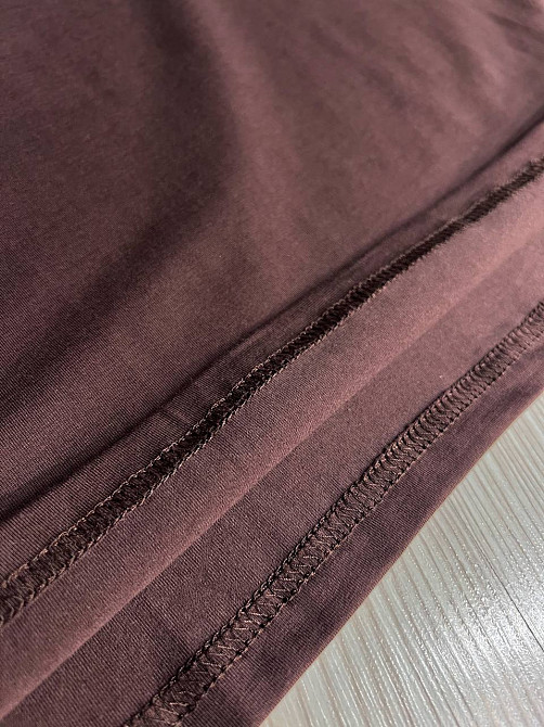 Футболка женская A-N 27009 оверсайз с вырезом в форме сердца с камнями, коричневый, one size Киев - изображение 20