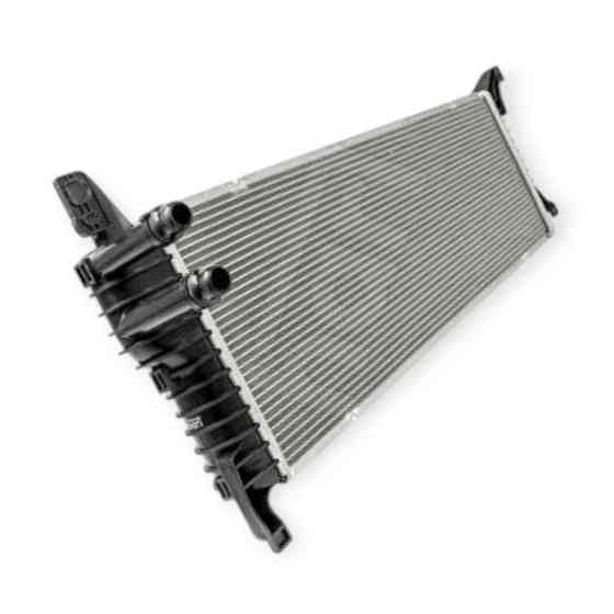 Радіатор охолодження двигуна автомобіль Фольцваген T6 15- Мукачево