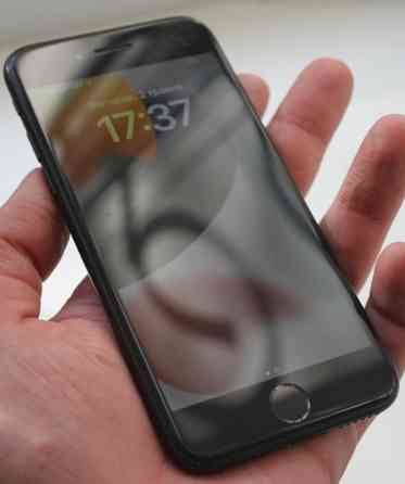IPhone SE 2 (2020) 64Gb Neverlock Оригінал Київ
