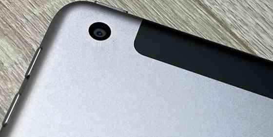 Планшет Apple iPad 6 9.7 дюйми Wi-Fi 128GB LTE Space Gray A1954 Киев