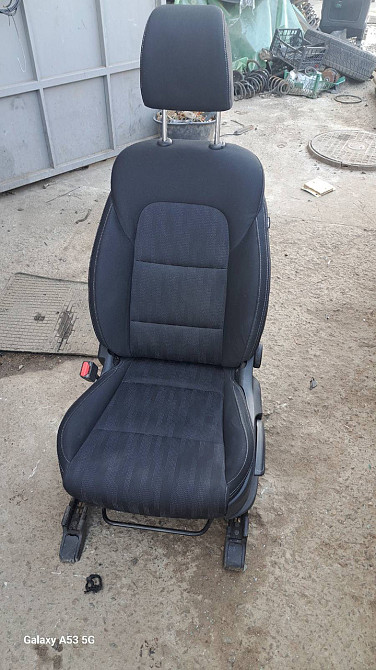 Переднє праве сидіння до Kia Sportage (2016–2021 рік) Київ - фото 1